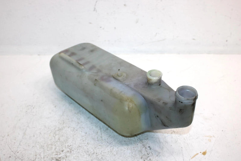 1998 Yamaha Waverunner Gp800 Oem Oil Tank GP7-U775B-00-00 JY9