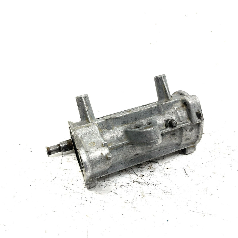 1985 Suzuki Quadrunner 185 OEM Axle Housing W/Pin 64720-24402 AS0