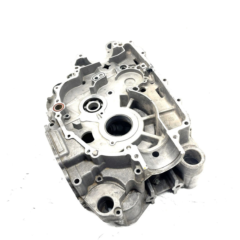 2004 John Deere Trail Buck 650 EXT OEM Crankcase 420296652 AJ1.1