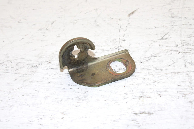 2002 Arctic Cat 375 Automatic (4x4 Green) Oem Seat Release Bracket 1406-004 AA29