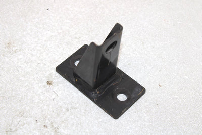 00 Polaris Trail Blazer  Oem Front Engine Mounting Bracket 1040687-067 Q3974