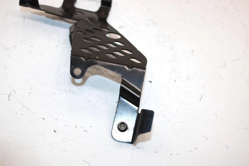 18 Ski-doo Mxz X 600r E-tec Oem Belt Guard Bracket 417300482 SSS1