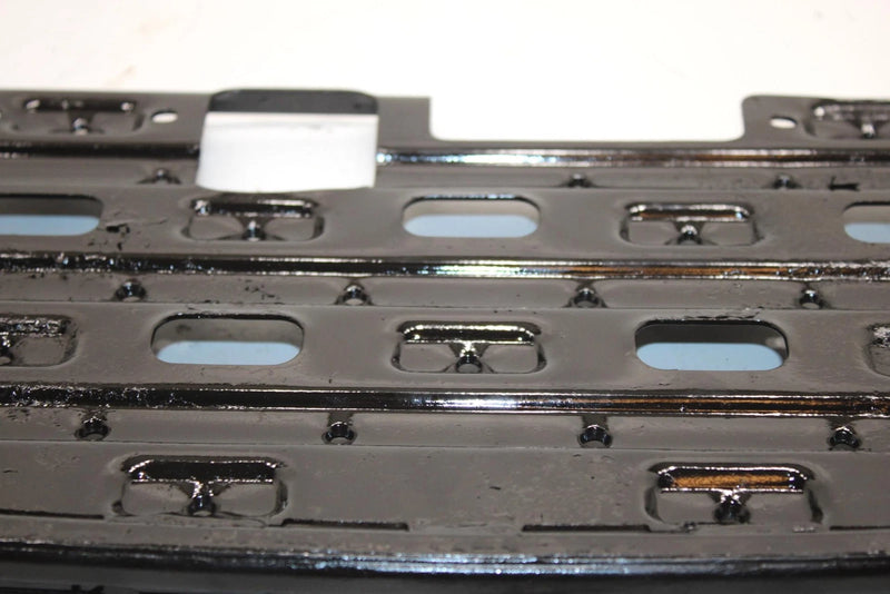 95 Polaris 300 4x4 Oem Right Footrest 1040351-117 AP39