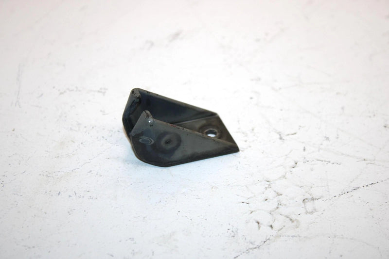 90 Polaris 650 Oem Hood Latch Cup 5430733 Q2106