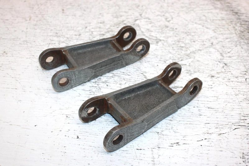 1997 Yamaha Venture Tr Oem Front Upper Shock Mount Pair 8L0-2382E-01-00 SY15