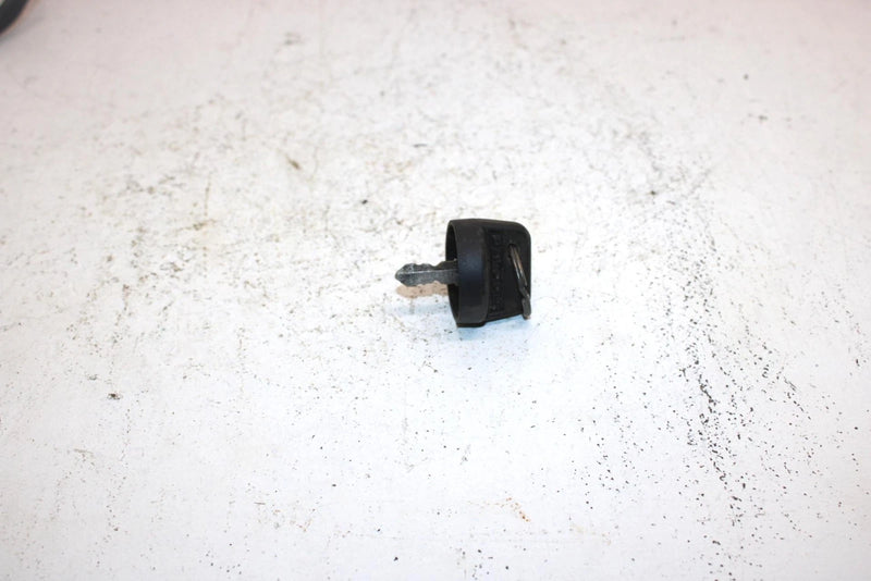 1998 Polaris Magnum 425 4x4 Oem Ignition Key Switch 4110209 AP161