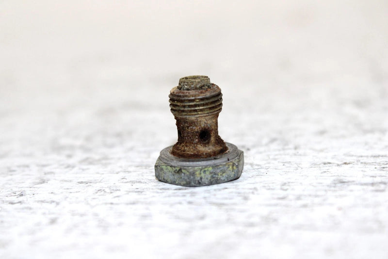 1987 Yamaha Exciter 570 L/c Oem Carb Holder Screw 8M6-14261-00-00 Q4475