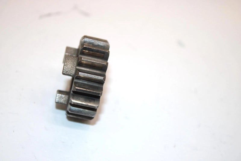 91 Yamaha  Champ 100 Yfm100 Oem 17T 2nd Pinion Gear 2HX-17121-00-00 AY12