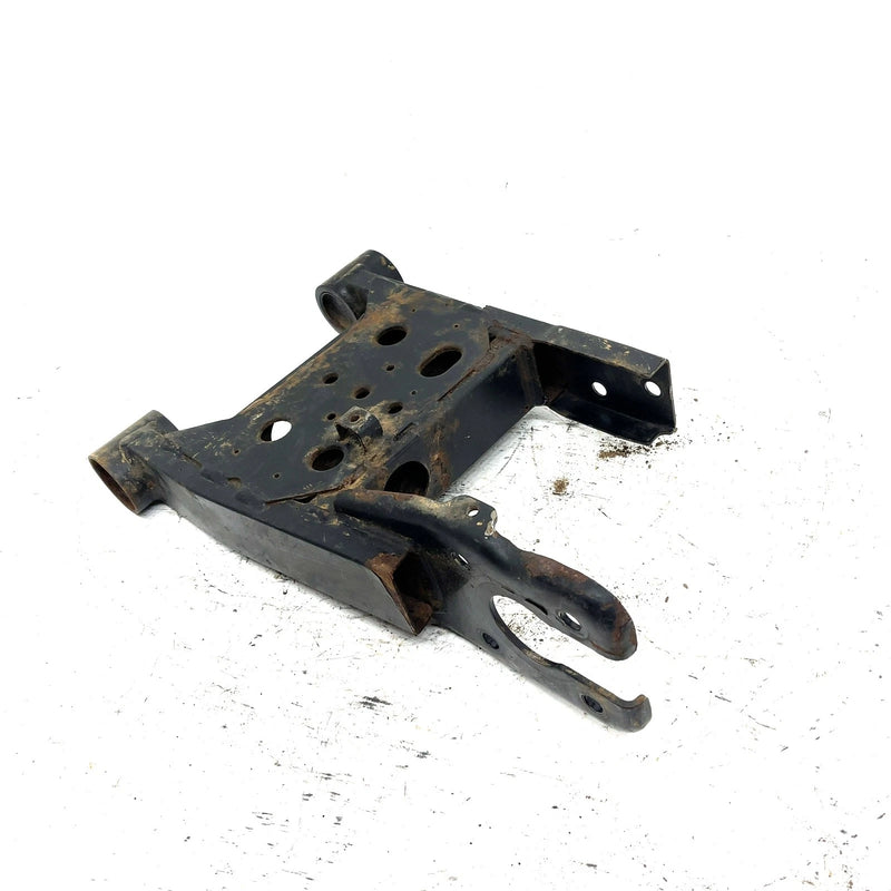 01-02 Polaris Magnum 325 4X4 OEM Rear Swingarm 1541577 AP202