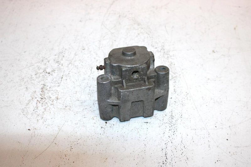 1993 Polaris 350l 6x6 Oem Rear Brake Caliper 1910125 AP153