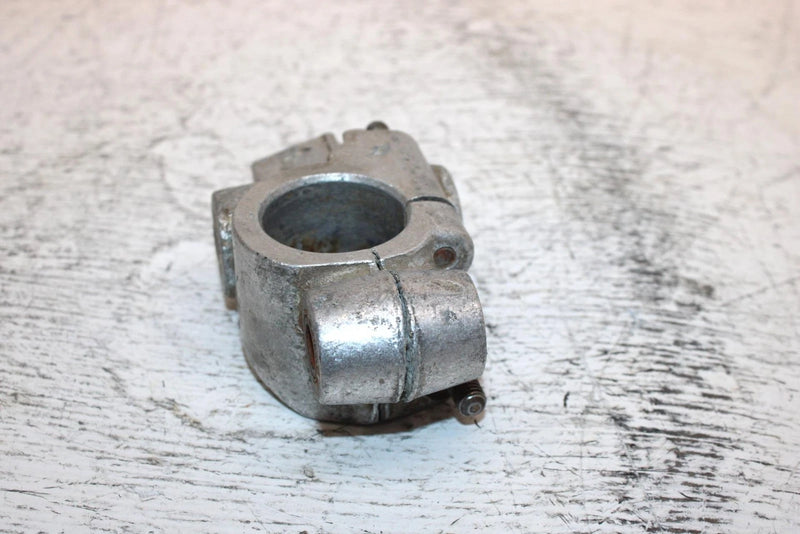 1997 Yamaha Venture Tr Oem Front Left Suspension Bracket 84M-2376E-00-00 SY15