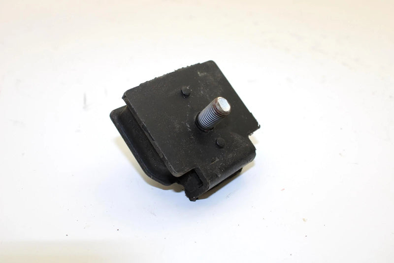 Yamaha Oem Engine Motor Mount Damper 2 8CH-21486-10-00 Q1528