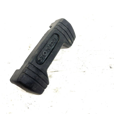 1984 Honda TRX200 OEM Handlebar Cover 53205-958-682 AH78