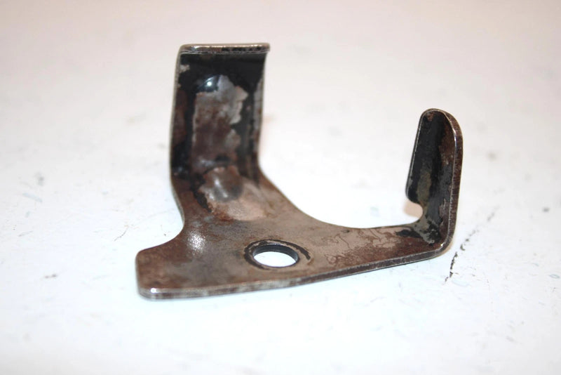 86 Honda Fourtrax 250 Trx250 A Oem Lower Breather Tube Guide 11107-HA0-680 AH32