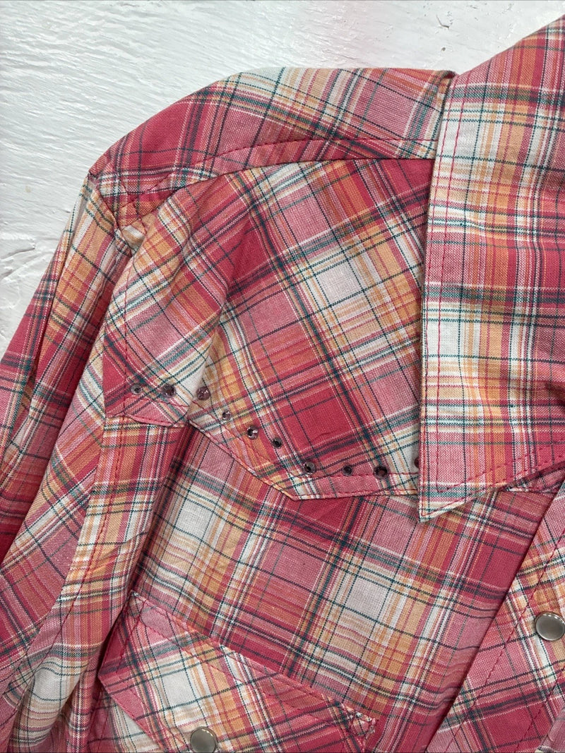 New Women’s Cumberland Pink Plaid Long Sleeve Pearl Snap Medium DD-26