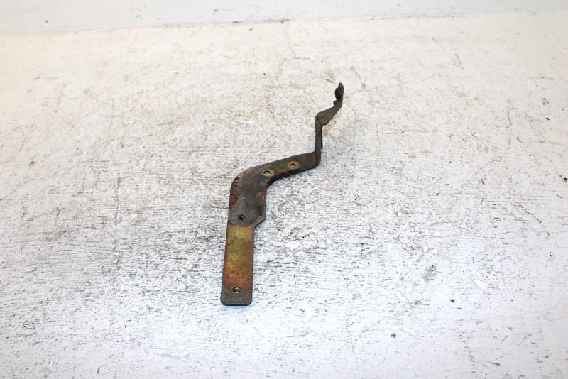 1991 Yamaha Exciter Ii 570 Liquid Oem Shroud Bracket 88R-2196F-00-00 SY24