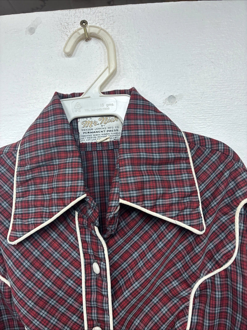 New Women’s Mr. Nick Red Plaid Long sleeve Button Up Size 8 Small KK-47