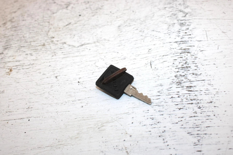 1996 Polaris Xcr 600 Oem Ignition Key Switch 2200357 SP21