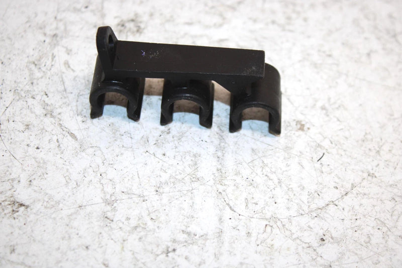 97 Yamaha 1100 Triple Waveventure Oem Spark Plug Wire Clamp 63M-81317-00-00 JY24