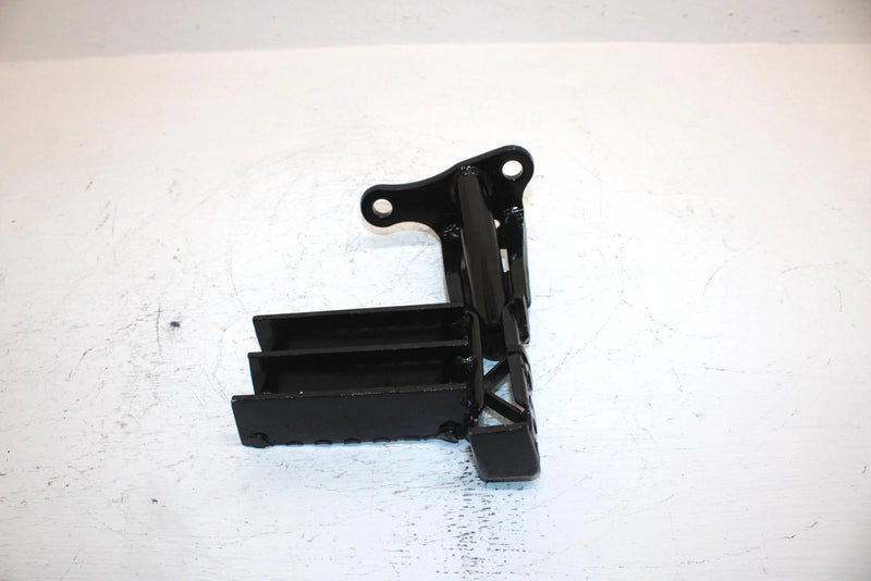 1986 Yamaha  Moto 4 Oem Left Foot Peg 29U-27411-11-00 AY7