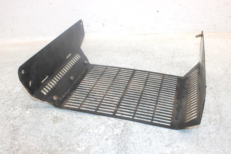 2004 Polaris Trail Boss 330 Oem Radiator Grill Guard 5245342-067 AP117