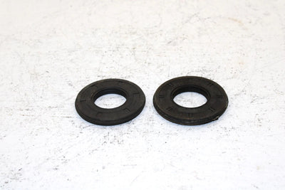 1997 Polaris 500 Indy Oem Crankcase Oil Seal Pair  3085200 SP15