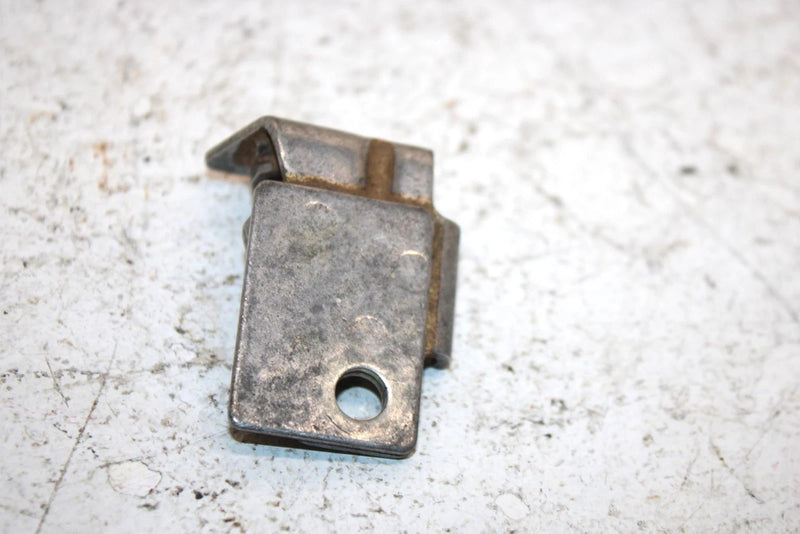 2000 Polaris Magnum 325 Oem Breather Box Bracket 3086494 AP96