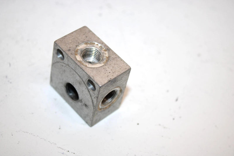 08 Polaris Ranger 700 4x4 Efi Oem Front Brake Cross Fitting 7052316 XP1