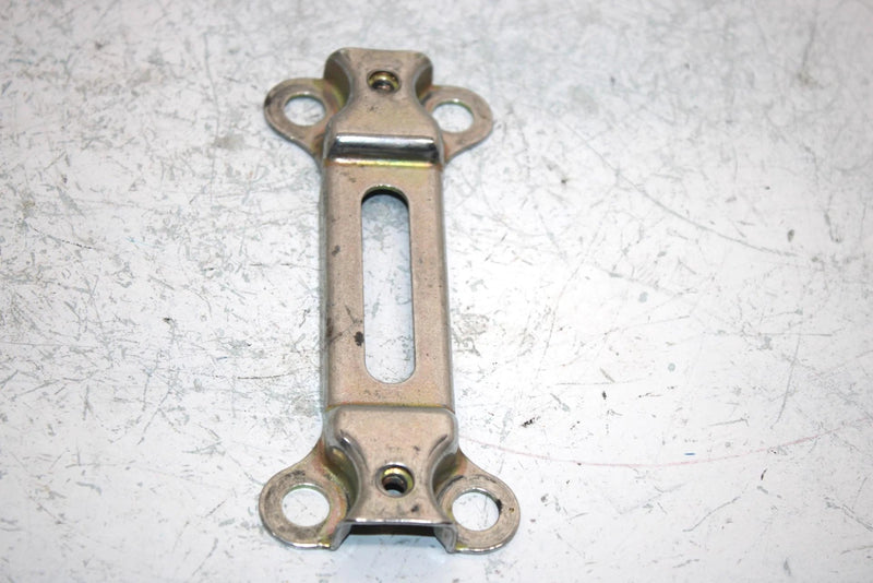 86 Honda Trx200 Sx A  Oem Handlebar Cover Stay 53206-HB3-000 AH27