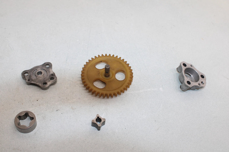 91 Yamaha  Big Bear  4wd Oem Oil Pump Assembly 1UY-13300-00-00 AY43