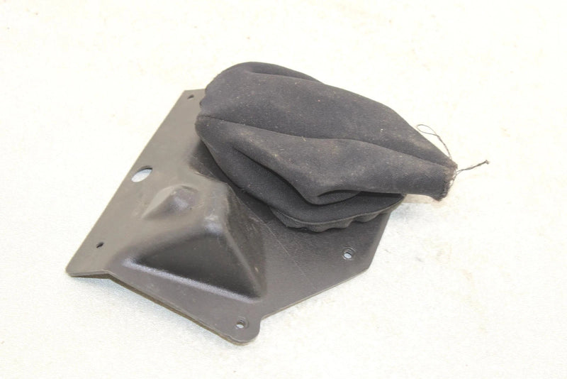 05 Polaris Fusion 900 Oem Right Tie Rod Boot And Cover 5435135 2683640 Q1160