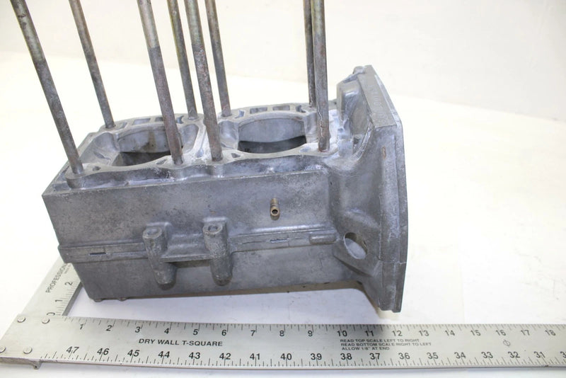 89 Yamaha Exciter EX570N OEM Crankcase 84N-15100-02-00 SY54