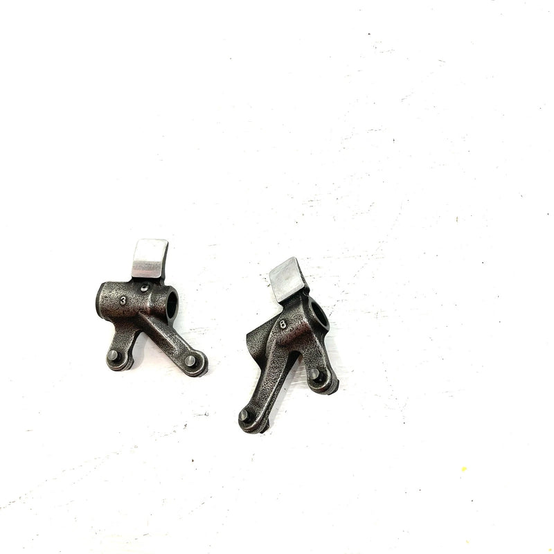 98-02 Suzuki Quadrunner 500 OEM Intake/Exhaust Rocker Arm Pair 12840-15G00 AS37