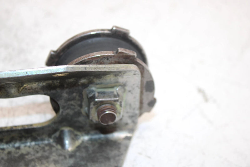 96 YamahaVmax500XtProactionPlus Oem RUpper Brkt 1/Dampners8M6-21486-02-02-00 SY8