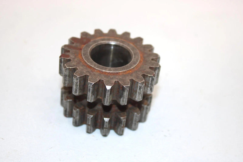 02 Yamaha  Big Bear 400 4x4 Oem 2nd Pinion Gear (17T/18T) 4KB-17121-00-00 AYS