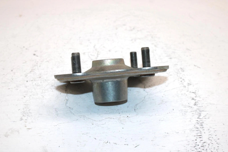 2007 Yamaha  Grizzly 350 2wd Oem Rear Wheel Hub 5ND-F5383-10-00 AY28