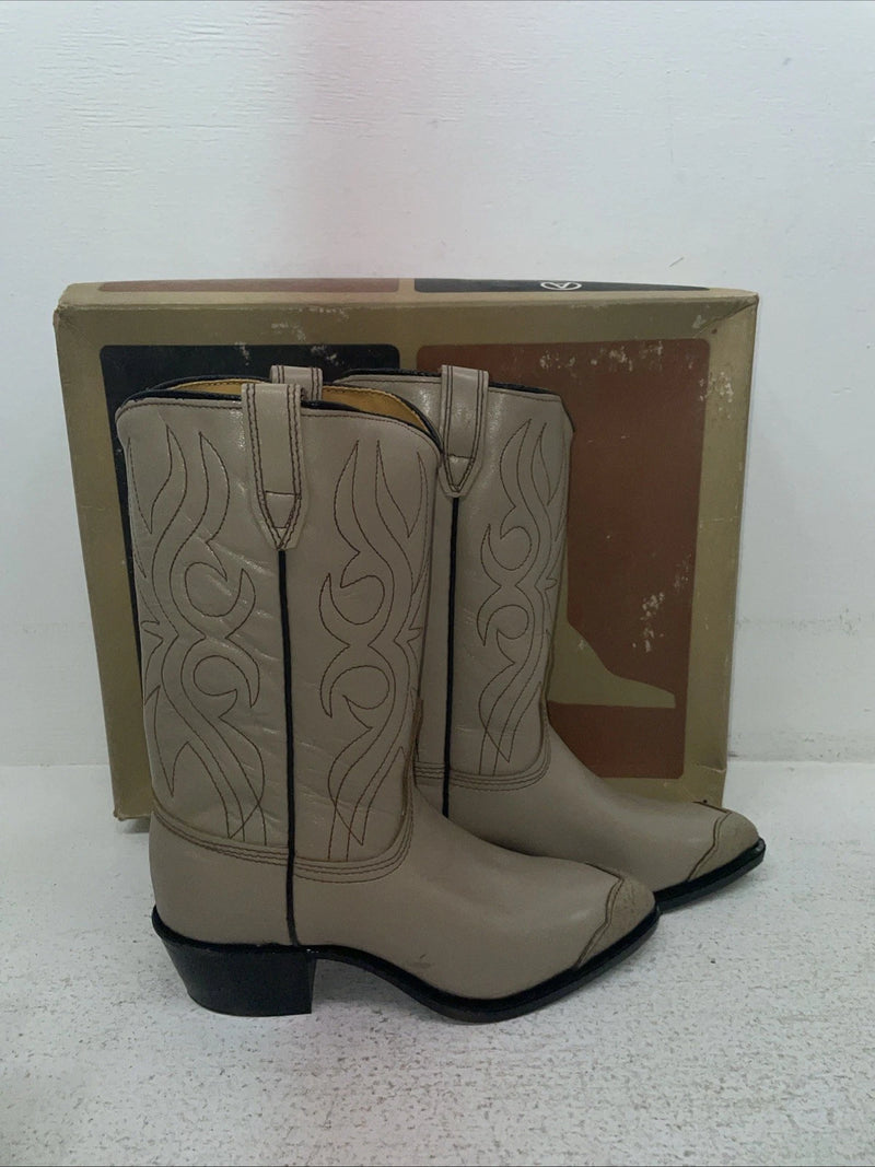 New Women’s Cream Acme Cowboy Boots. 3423 5 M. 2-58