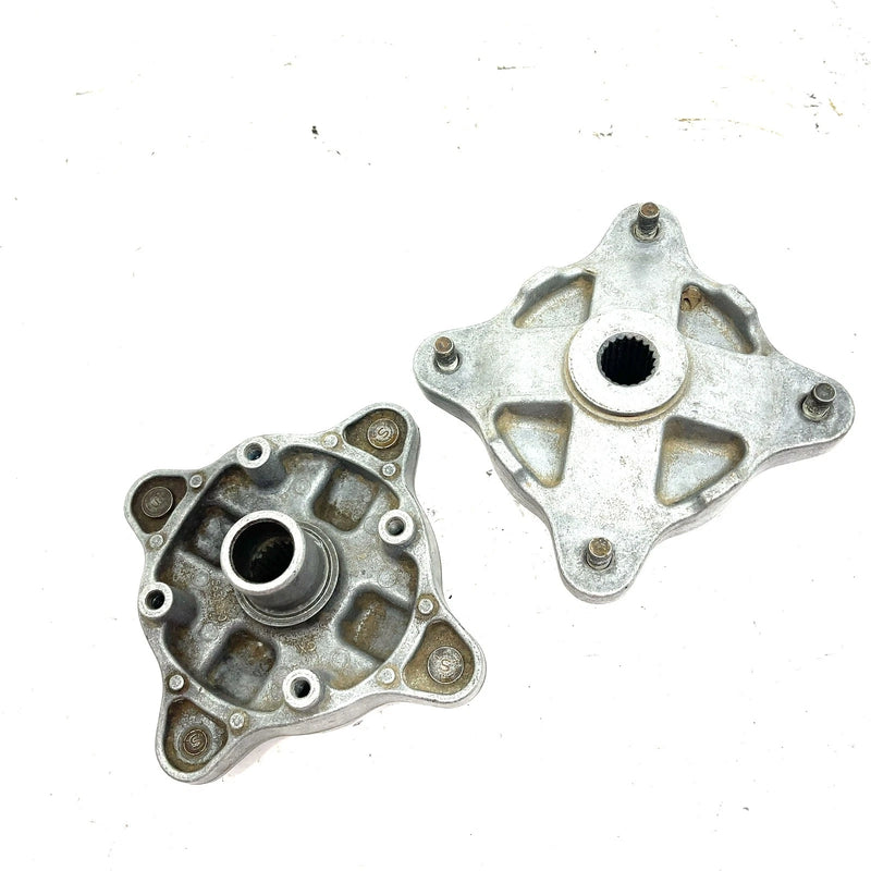 03-04 Polaris Magnum 330 4X4 OEM Front Wheel Hub Pair 5133360 AP218