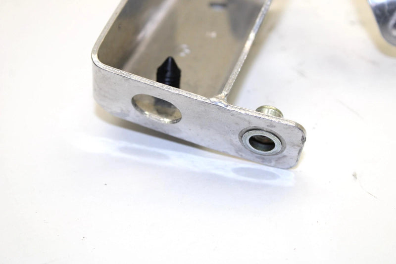 2004 Ski-doo Mxz 600 Ho Sdi Oem Left Console Support 518322962 B109