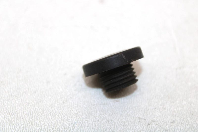 2015 Yamaha Viking Vi Oem Stator Cover Plug (Small) 90340-14016-00 XY0.2