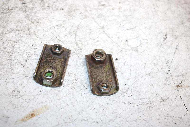 02 Ski-doo Grand Touring 500 Oem Hinge Slide Plate Pair 517302176 SS24