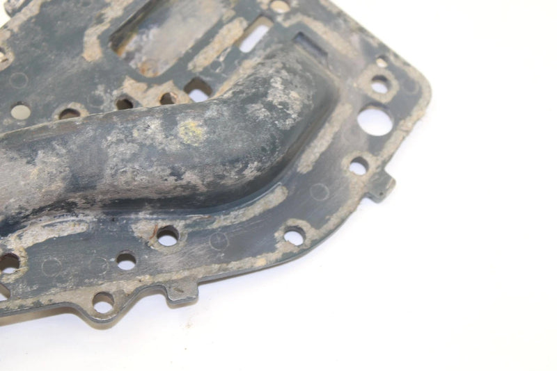 1988 Yamaha Waverunner 500 Oem Crankcase Inner Exhaust Cover 689-41111-00-1S JY5