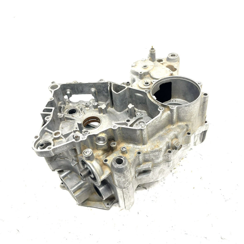 05-09 Kawasaki Brute Force 650 KVF650E 4x4 OEM Crankcase Set 14001-5432 AK34
