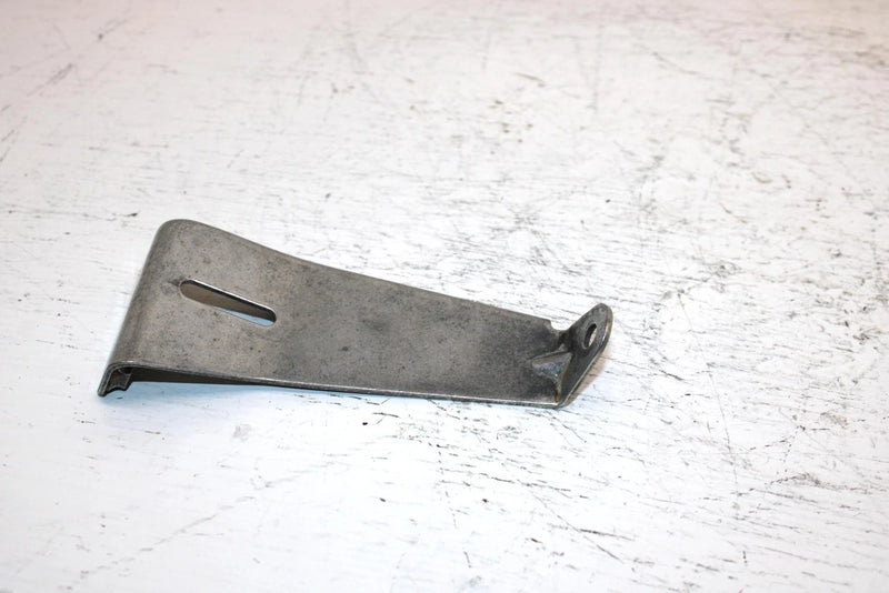 1994 Yamaha Vmax 600 Oem Oil Tank Bracket 8AB-2193F-01-00 SY25