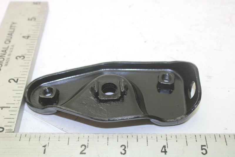 78 Yamaha Enticer 340 OEM Skid Right Mounting Bracket 8A5-47426-00-00 SY55