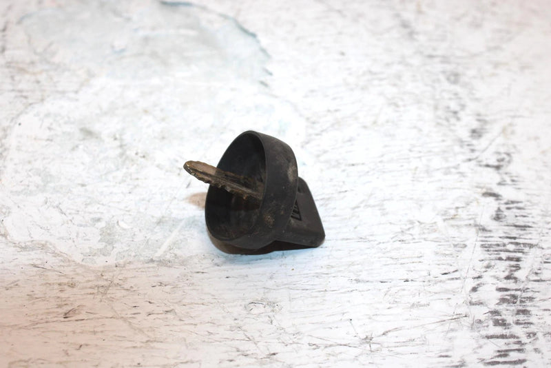 1990 Yamaha  Moto 4 Oem Main Key Switch 52H-82510-01-00 AY5