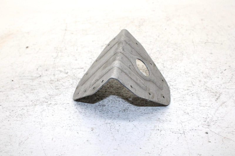 1987 Yamaha Exciter 570 L/c Oem Front Frame Bracket 84N-21910-00-00 SY18
