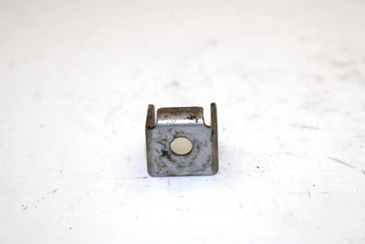 Yamaha  Oem Strap Hook EU0-65772-30-00 Q4069