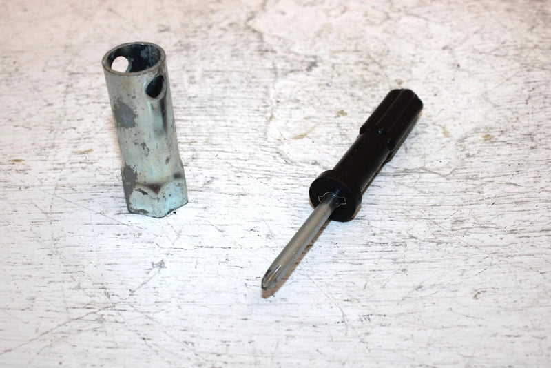 1997 Yamaha Vmax Sx 700 Triple Oem Tool Box 4GY-21107-00-00 SY10