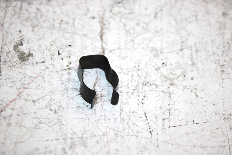 2000 Polaris Magnum 325 Oem Wiring Clip 7080631 AP65